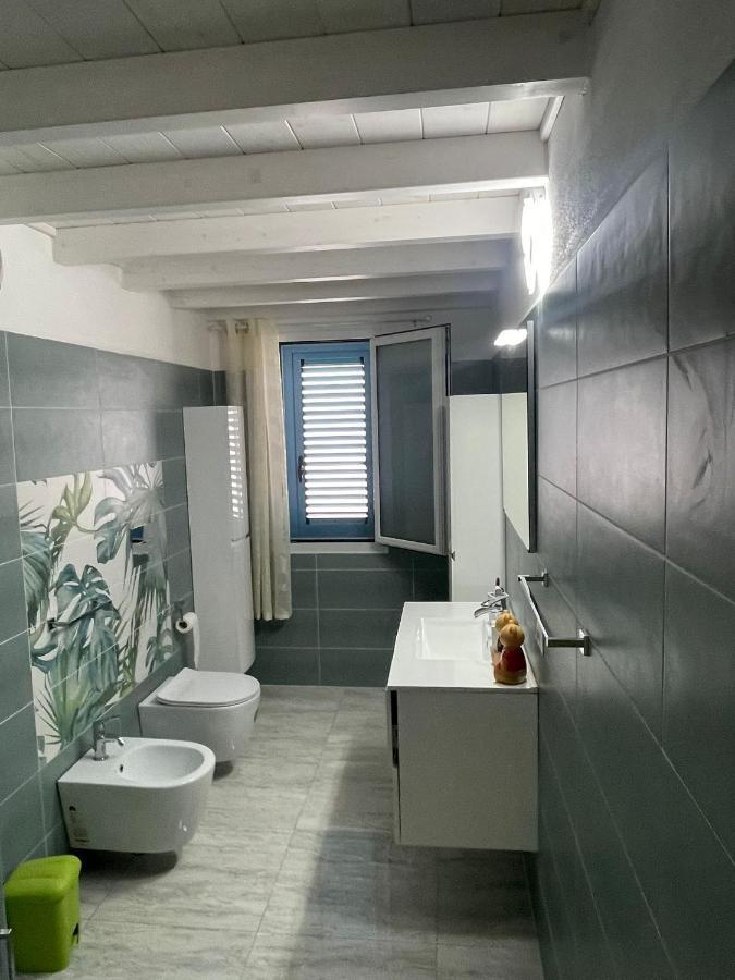 ラ・カレッタ La Perla Del Mare 2 Bed & Breakfast エクステリア 写真