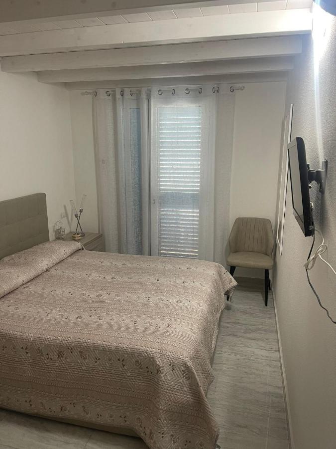 ラ・カレッタ La Perla Del Mare 2 Bed & Breakfast エクステリア 写真