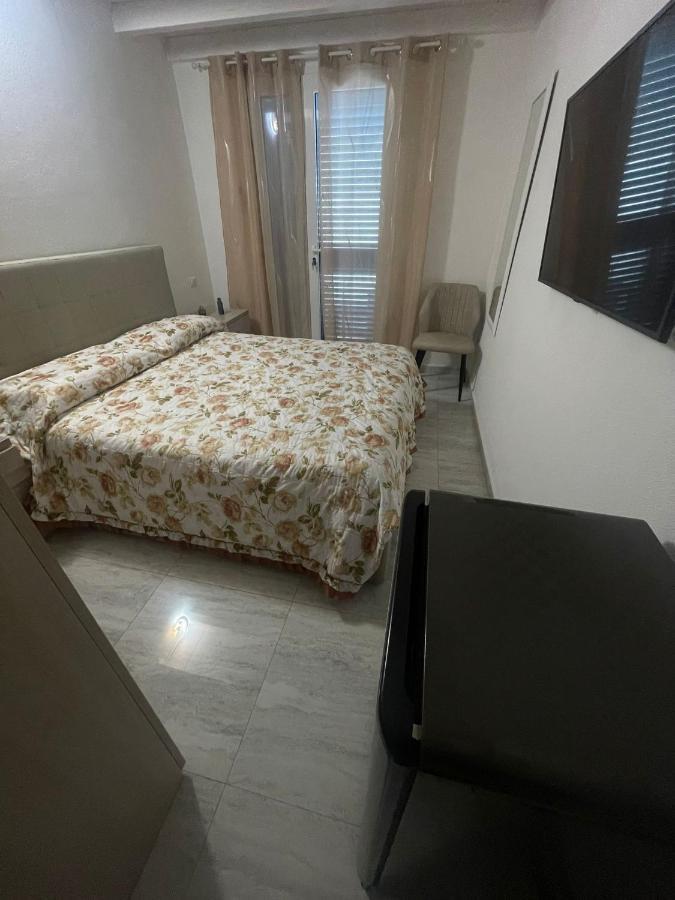 ラ・カレッタ La Perla Del Mare 2 Bed & Breakfast エクステリア 写真