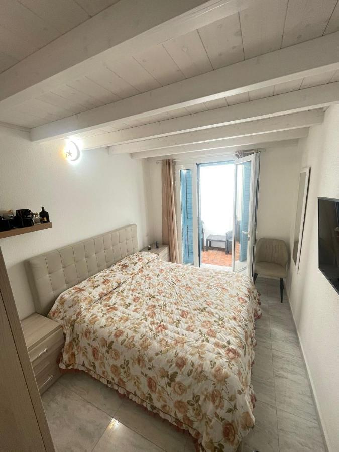 ラ・カレッタ La Perla Del Mare 2 Bed & Breakfast エクステリア 写真