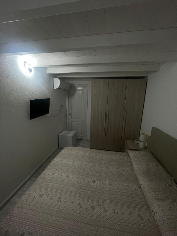 ラ・カレッタ La Perla Del Mare 2 Bed & Breakfast エクステリア 写真